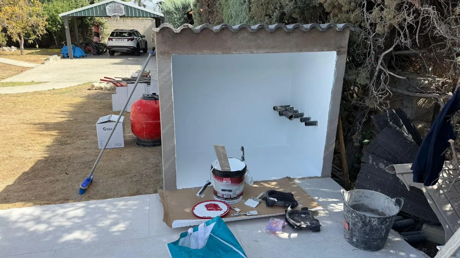 Caseta de la depuradora en plena obra